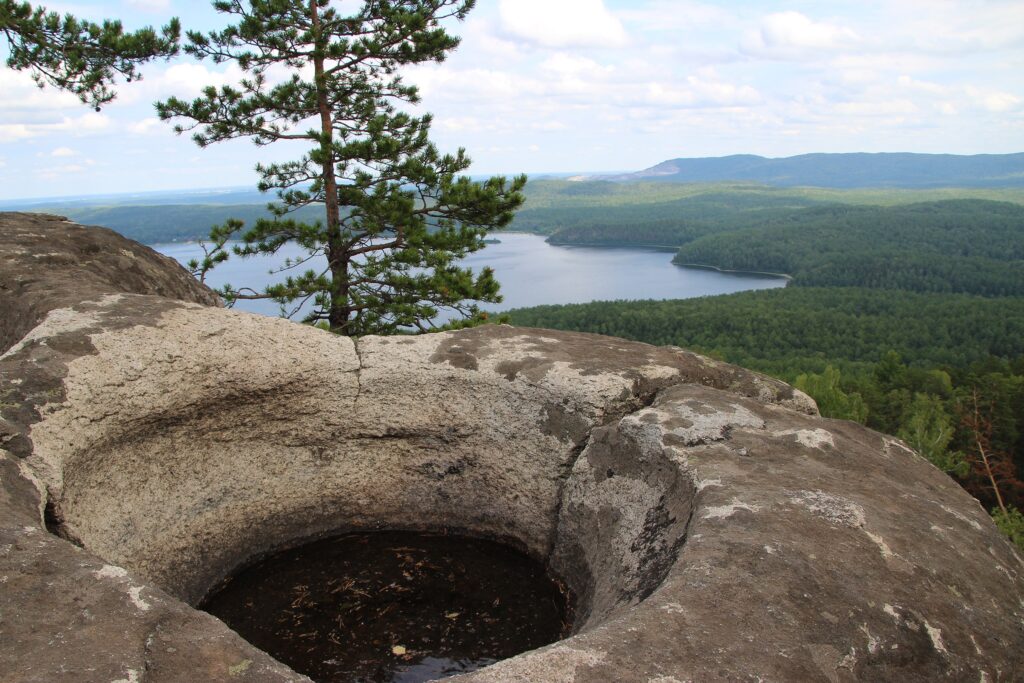 Чаша на Аракуле